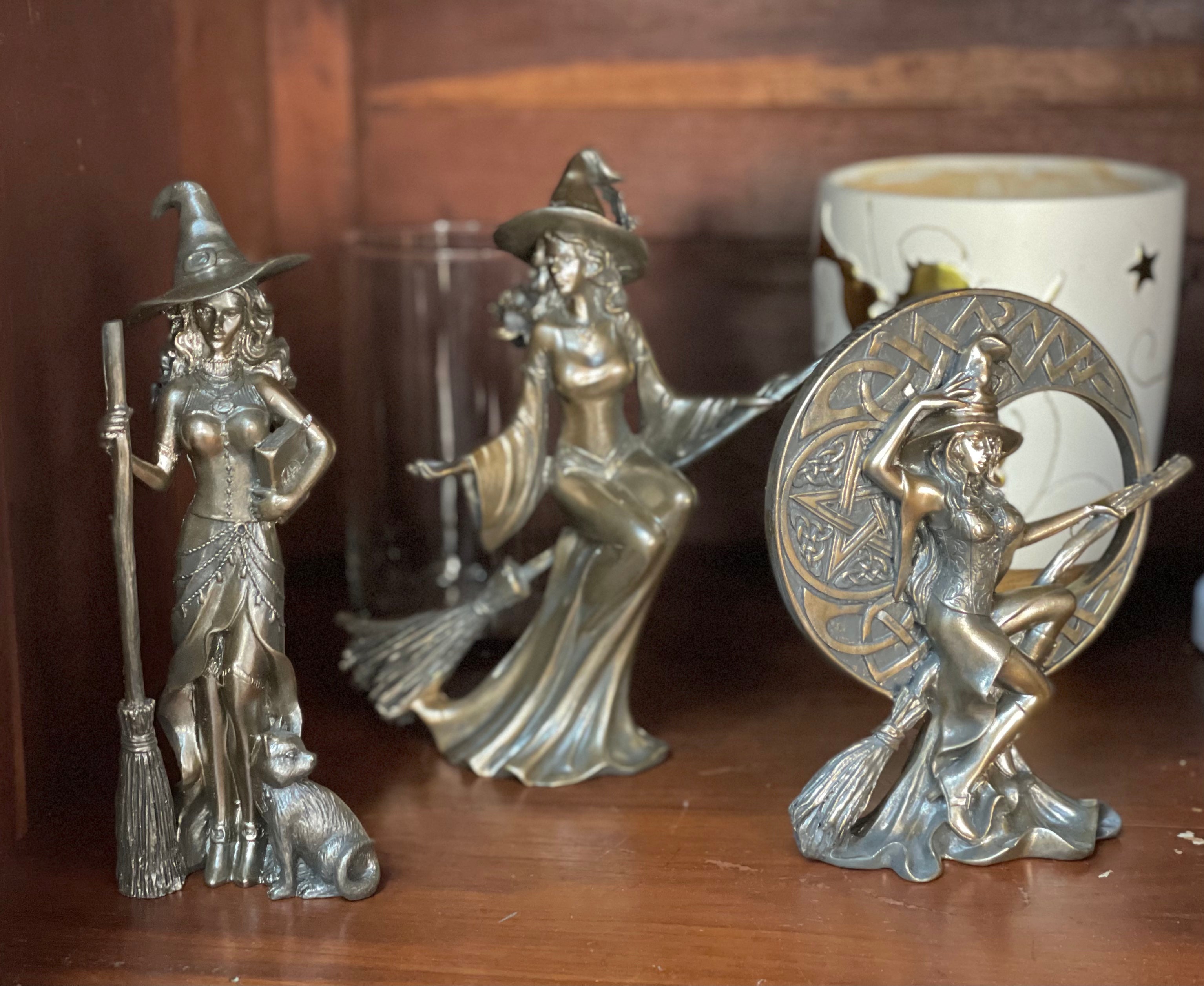 Figuras de Bruja/Witch Figurines