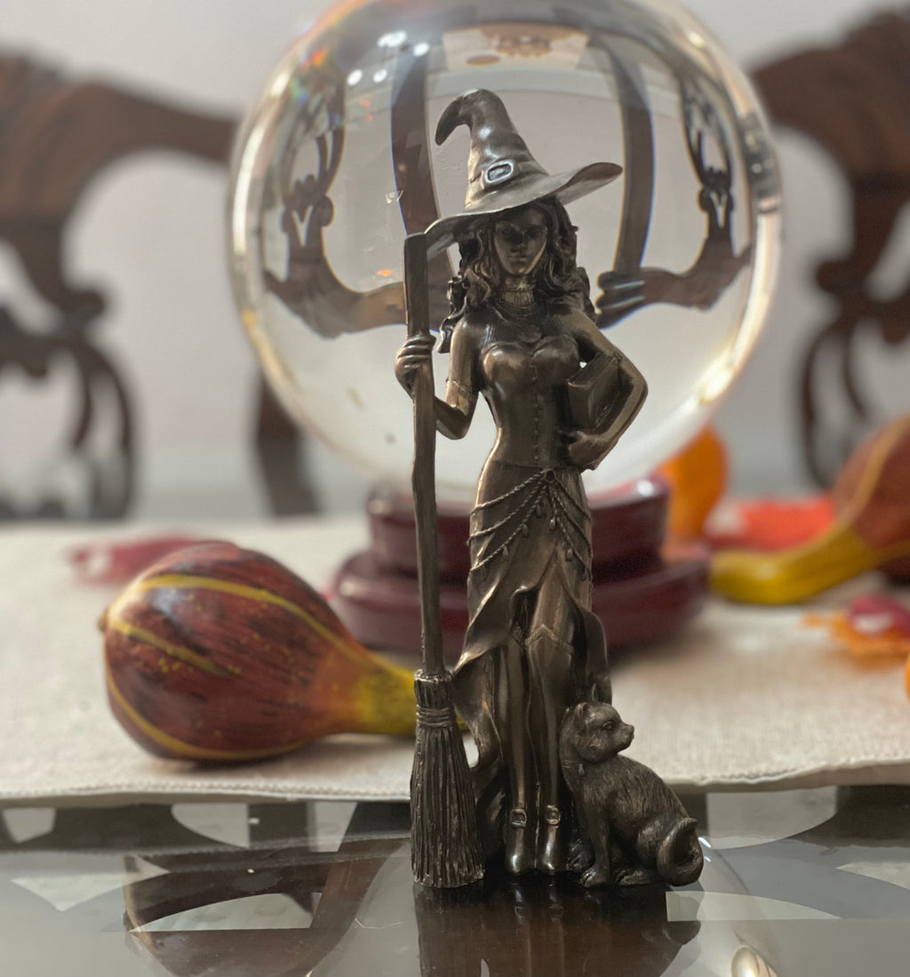 Figuras de Bruja/Witch Figurines