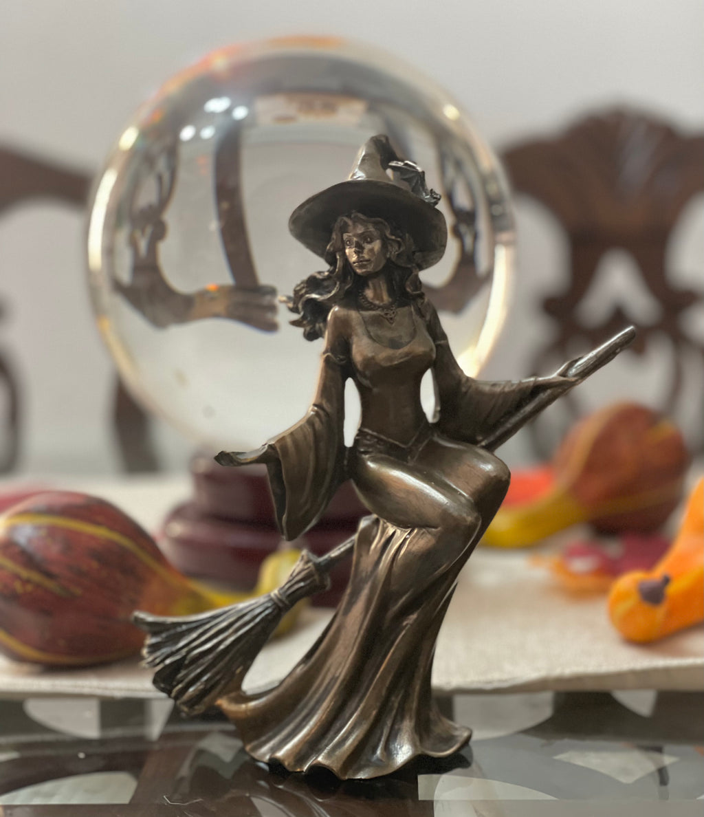 Figuras de Bruja/Witch Figurines
