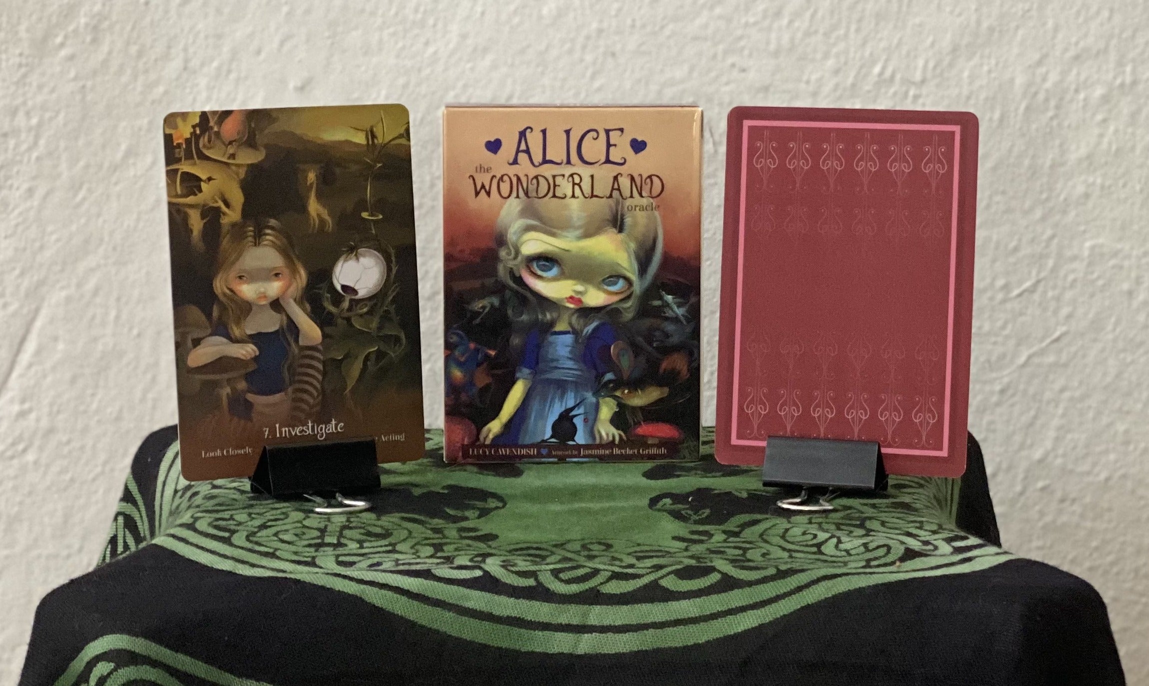 Alice in Wonderland Oracle