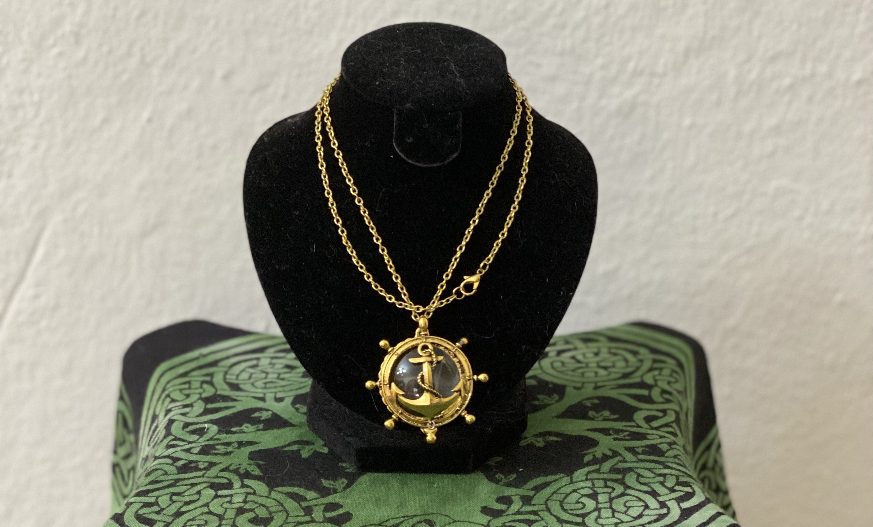 Lupa de Collar en Cristal