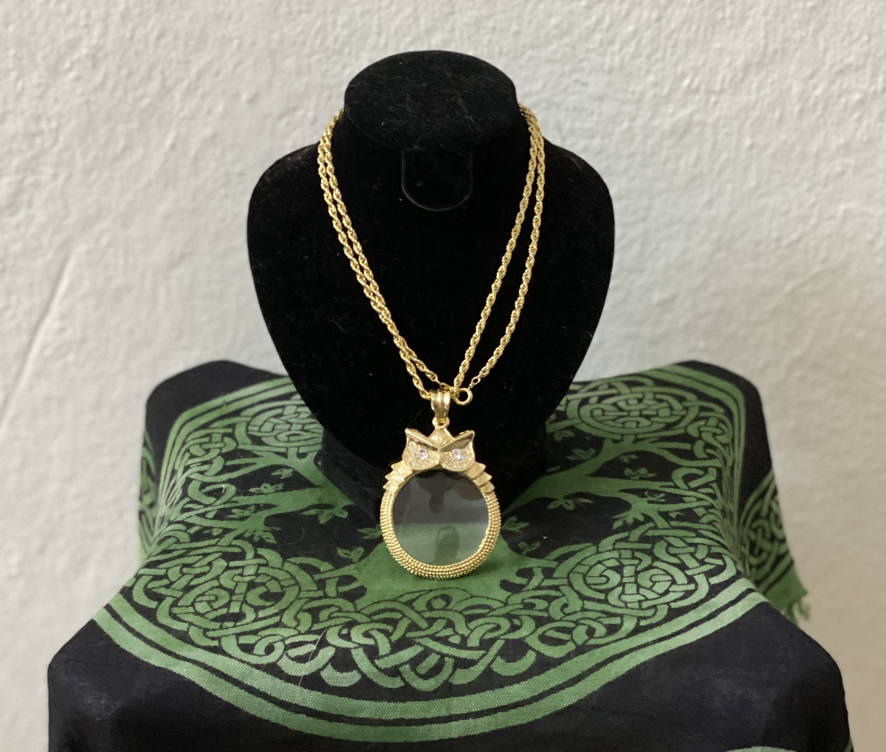 Lupa de Collar en Cristal