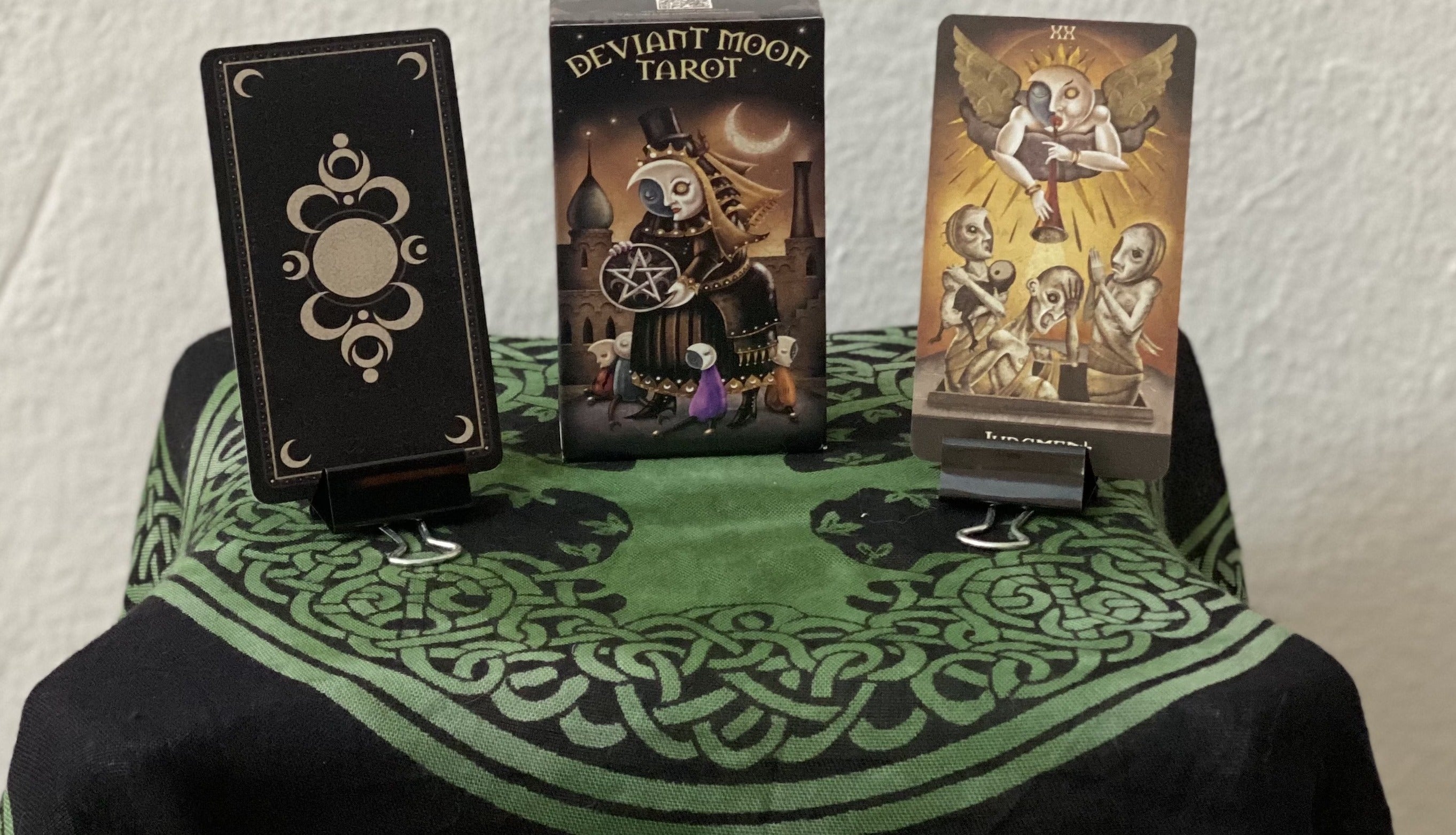 Deviant Moon Tarot