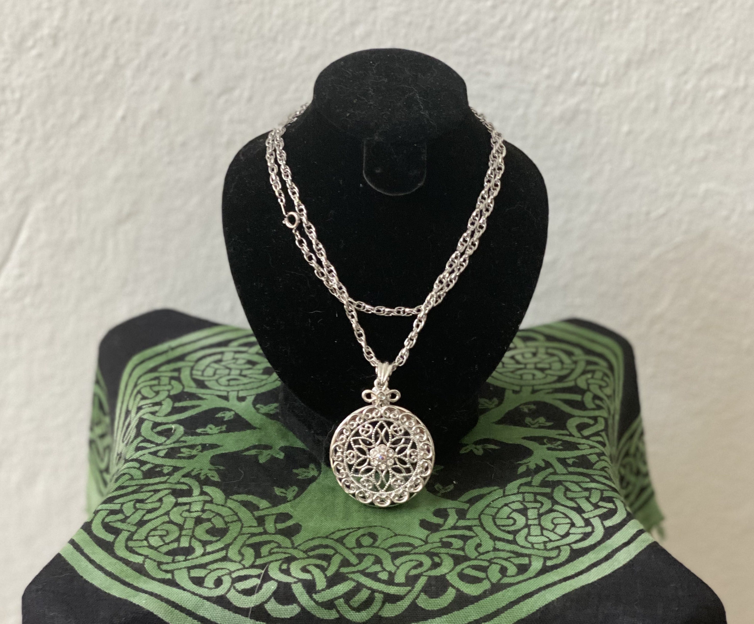 Lupa de Collar en Cristal