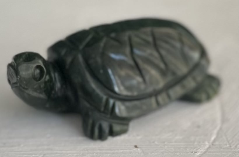 Tortuga de Vesuvianita