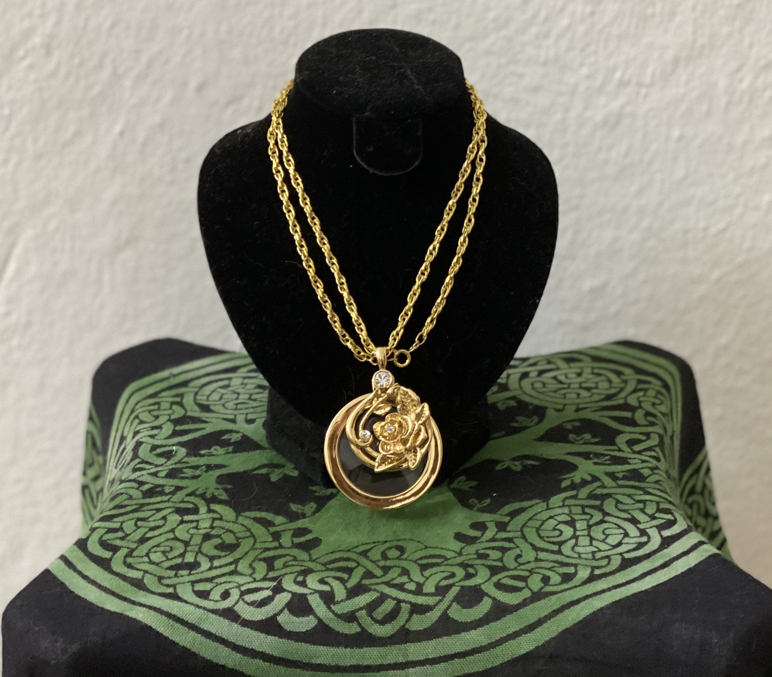 Lupa de Collar en Cristal