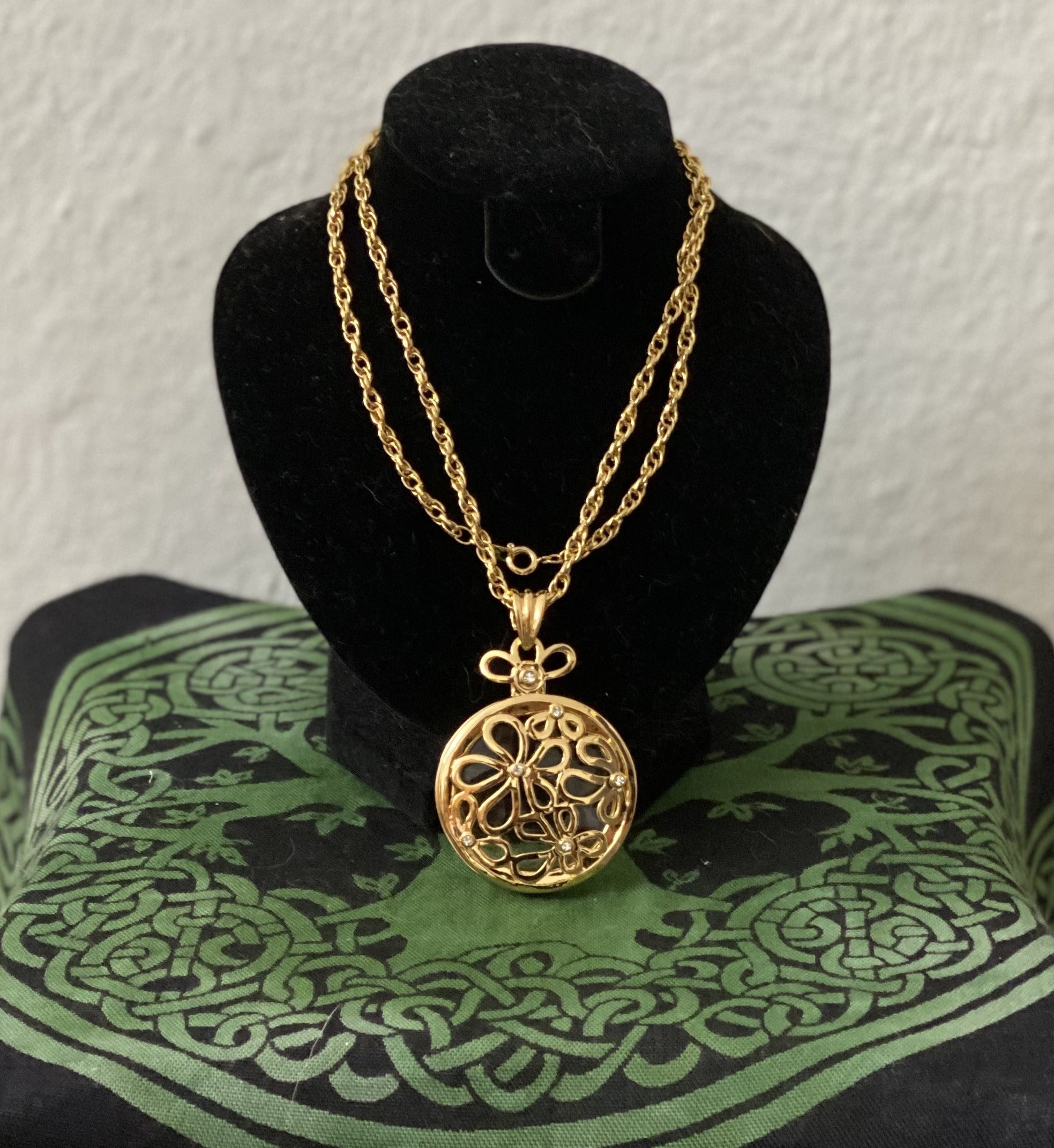 Lupa de Collar en Cristal