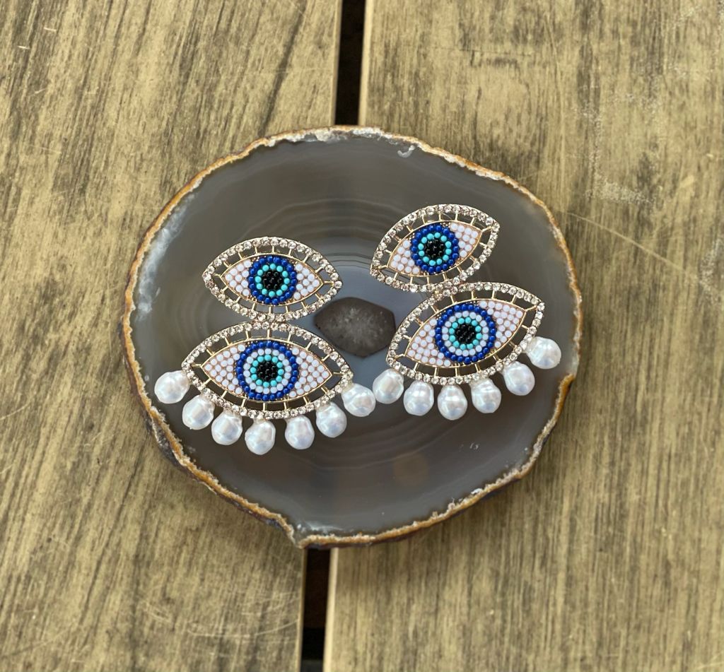 Pantallas en forma de ojos/Eyes Earrings