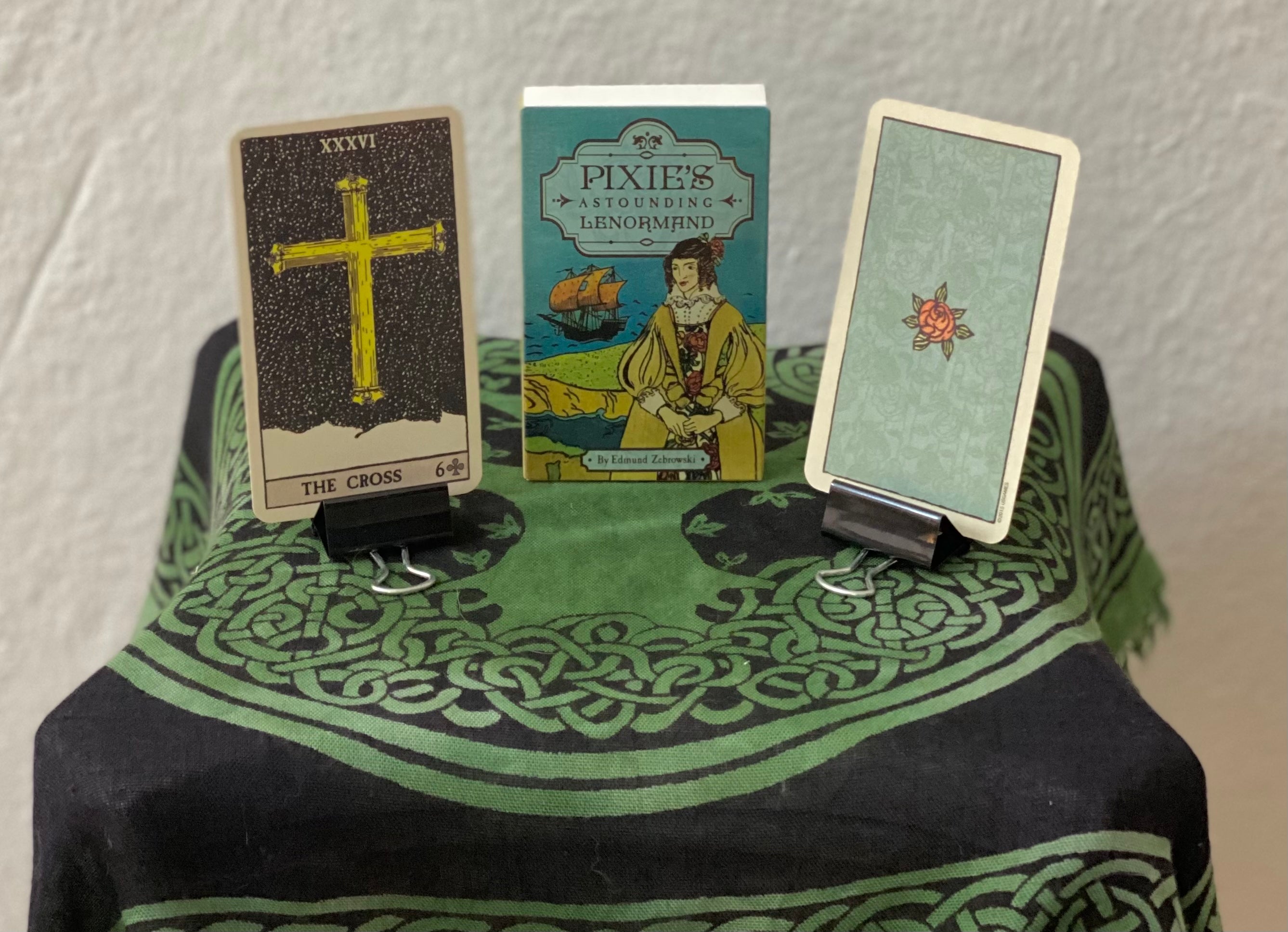 Pixie's Astounding Lenormand