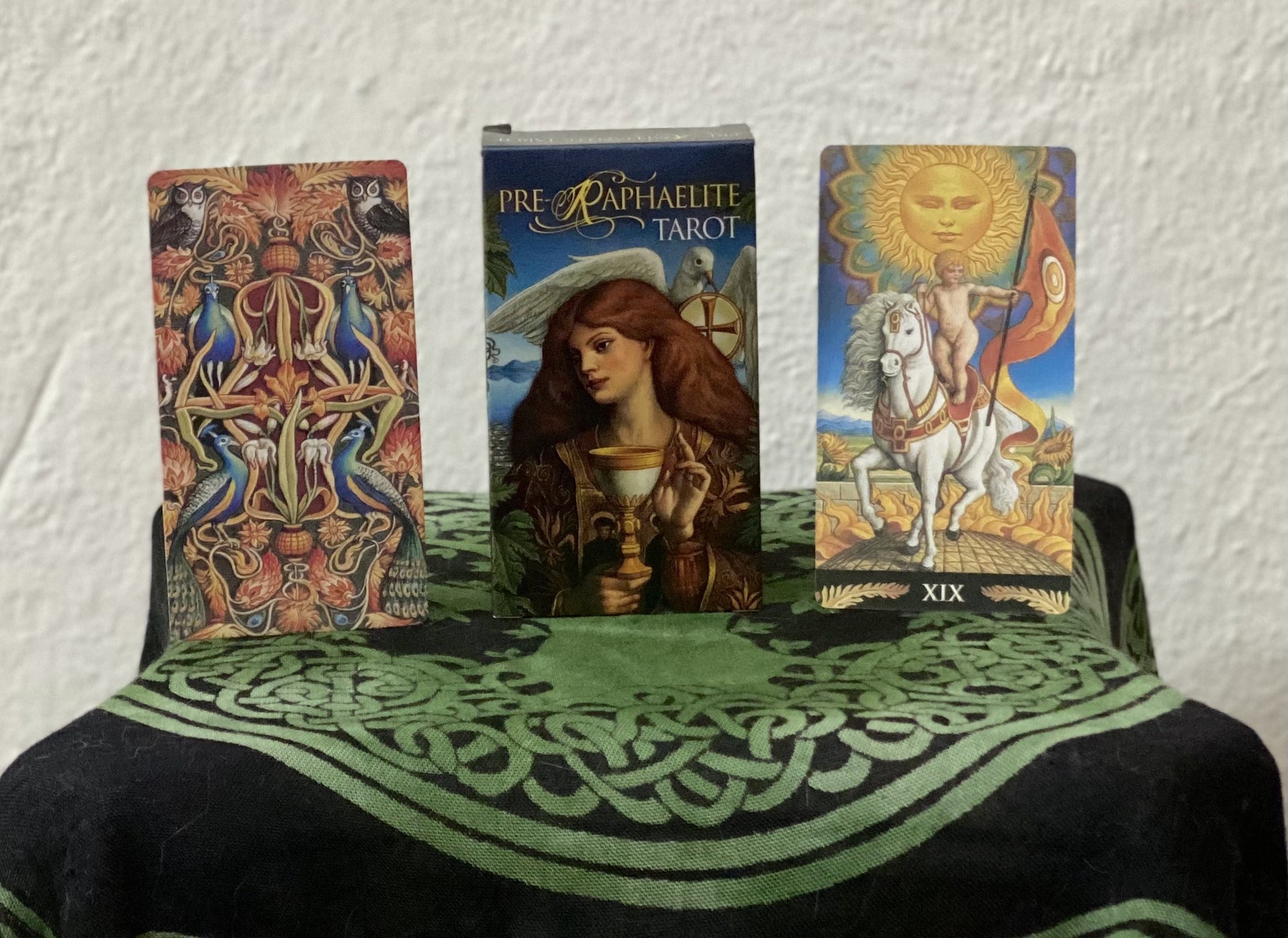 Pre-Raphaelite Tarot