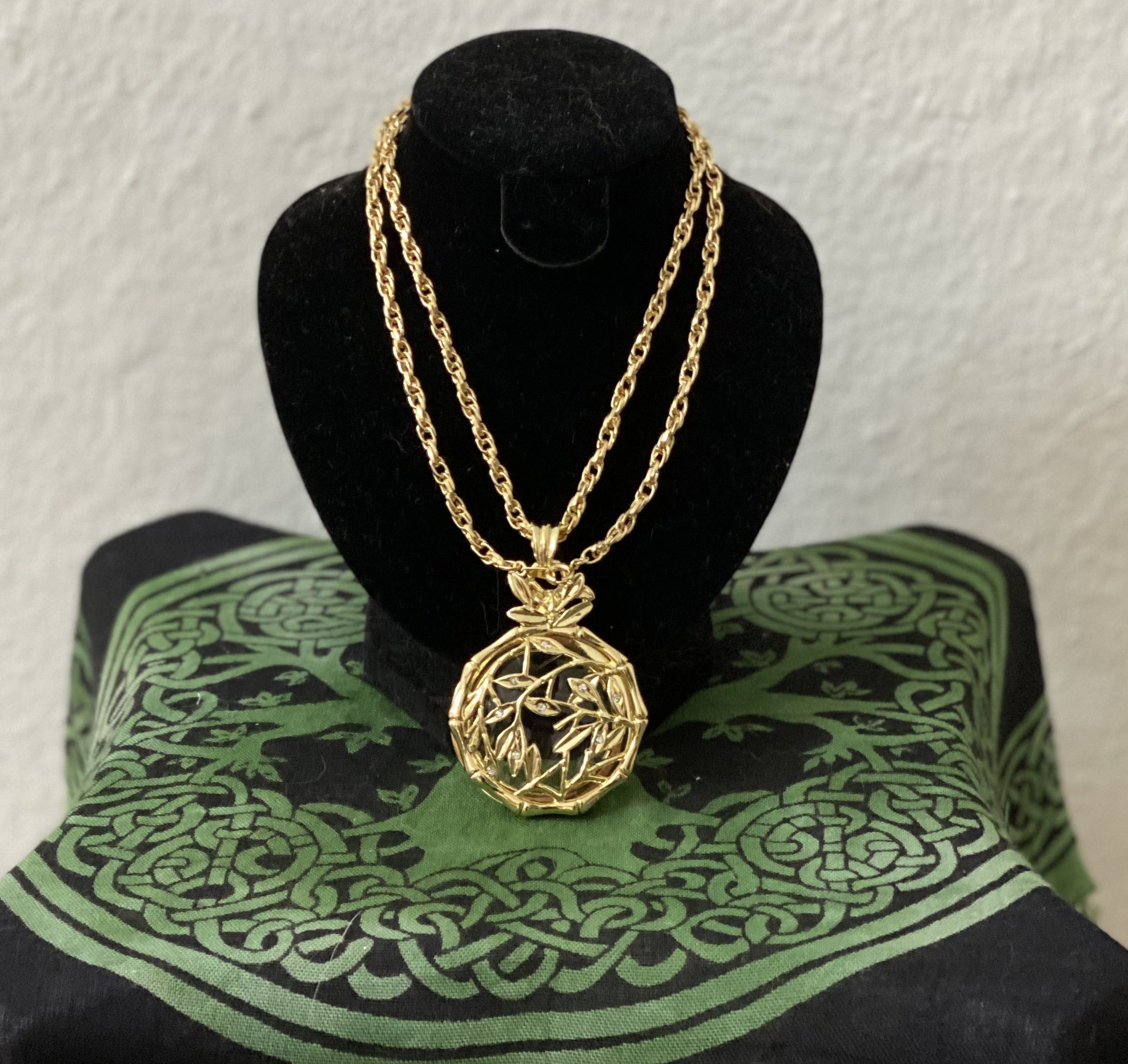 Lupa de Collar en Cristal
