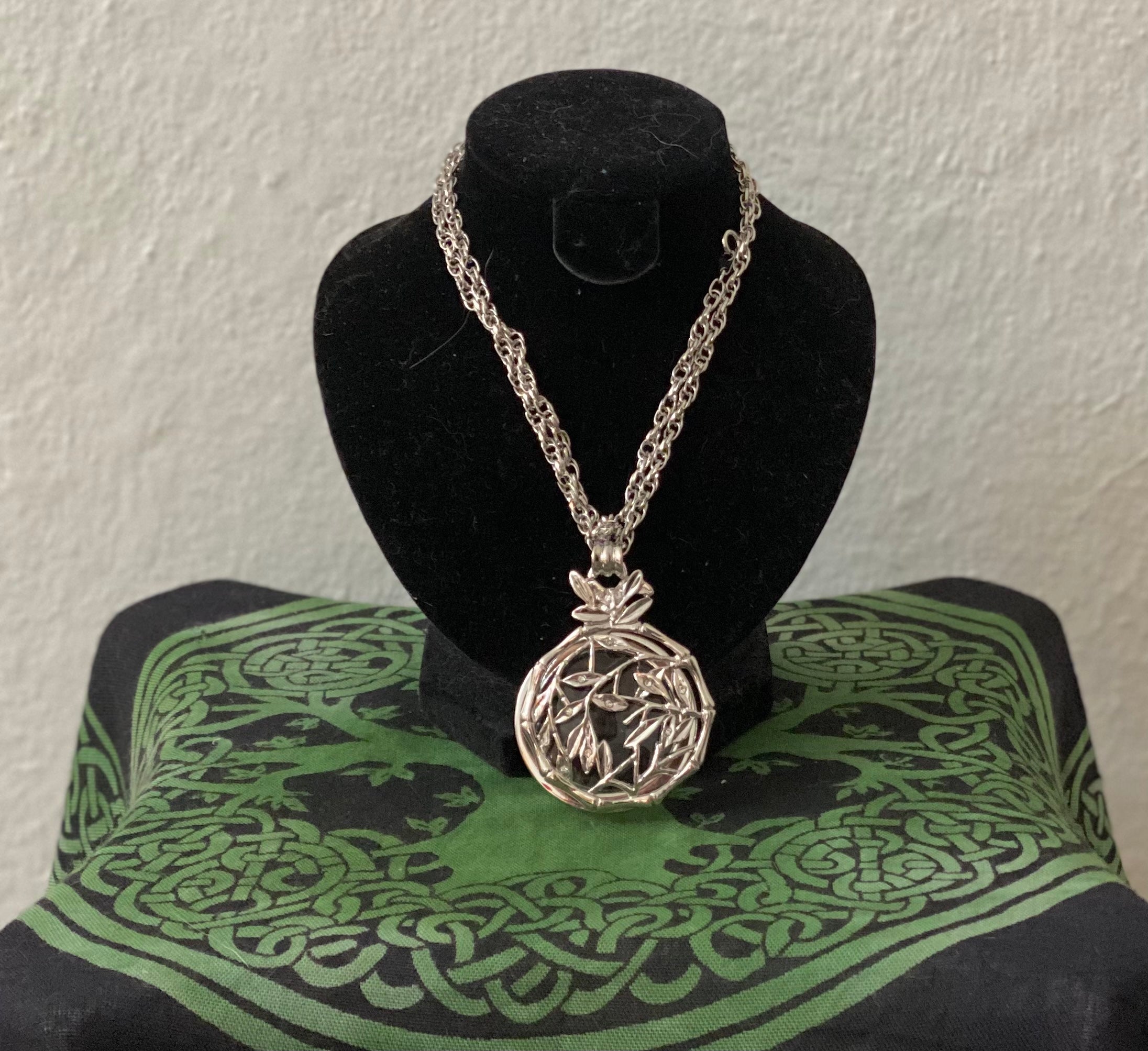 Lupa de Collar en Cristal