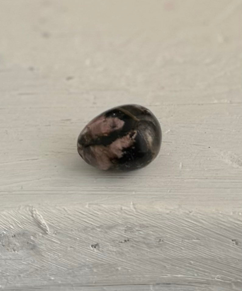 Huevo Yoni de Rodonita "Mini"