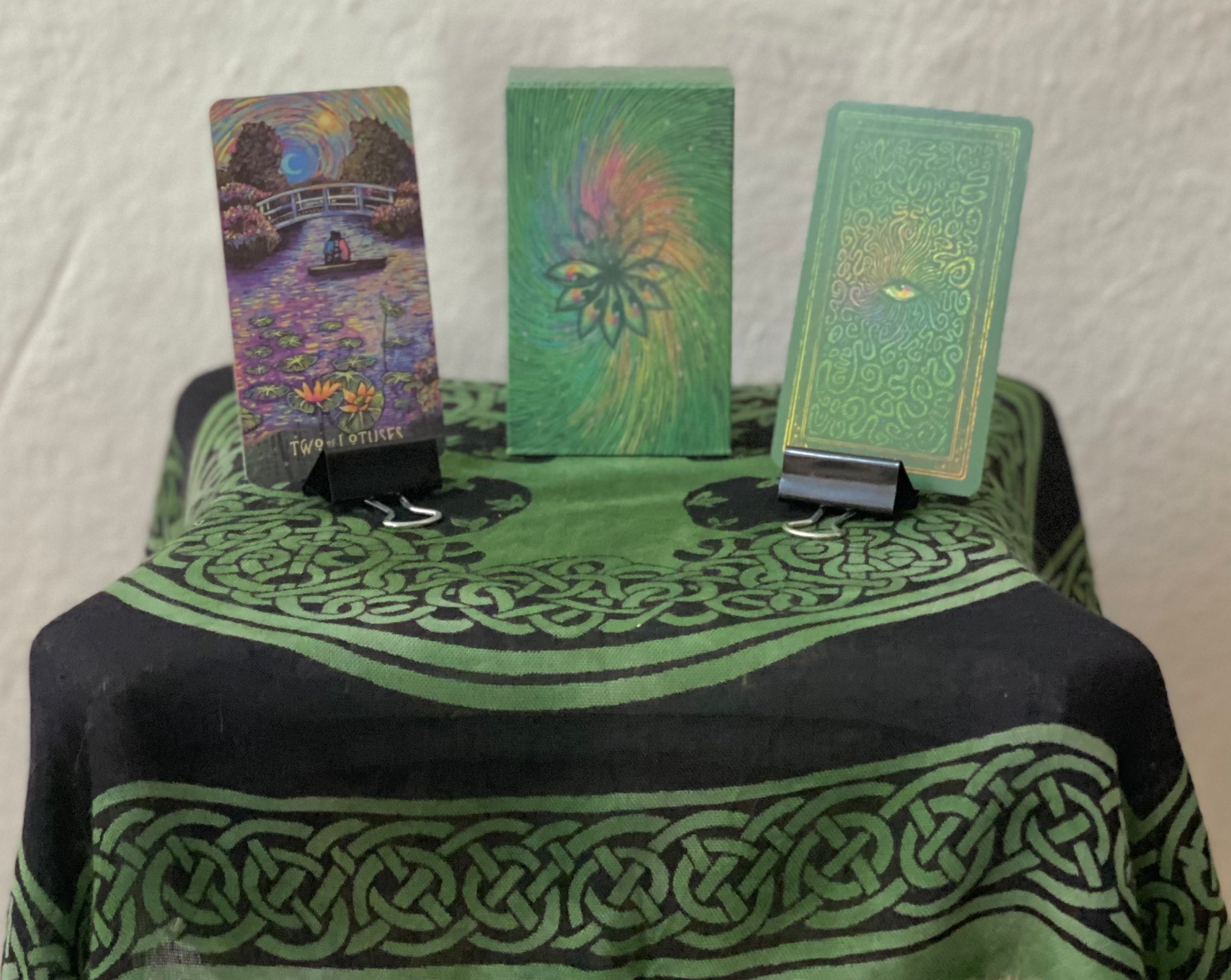 The Cosma Visions Oracle