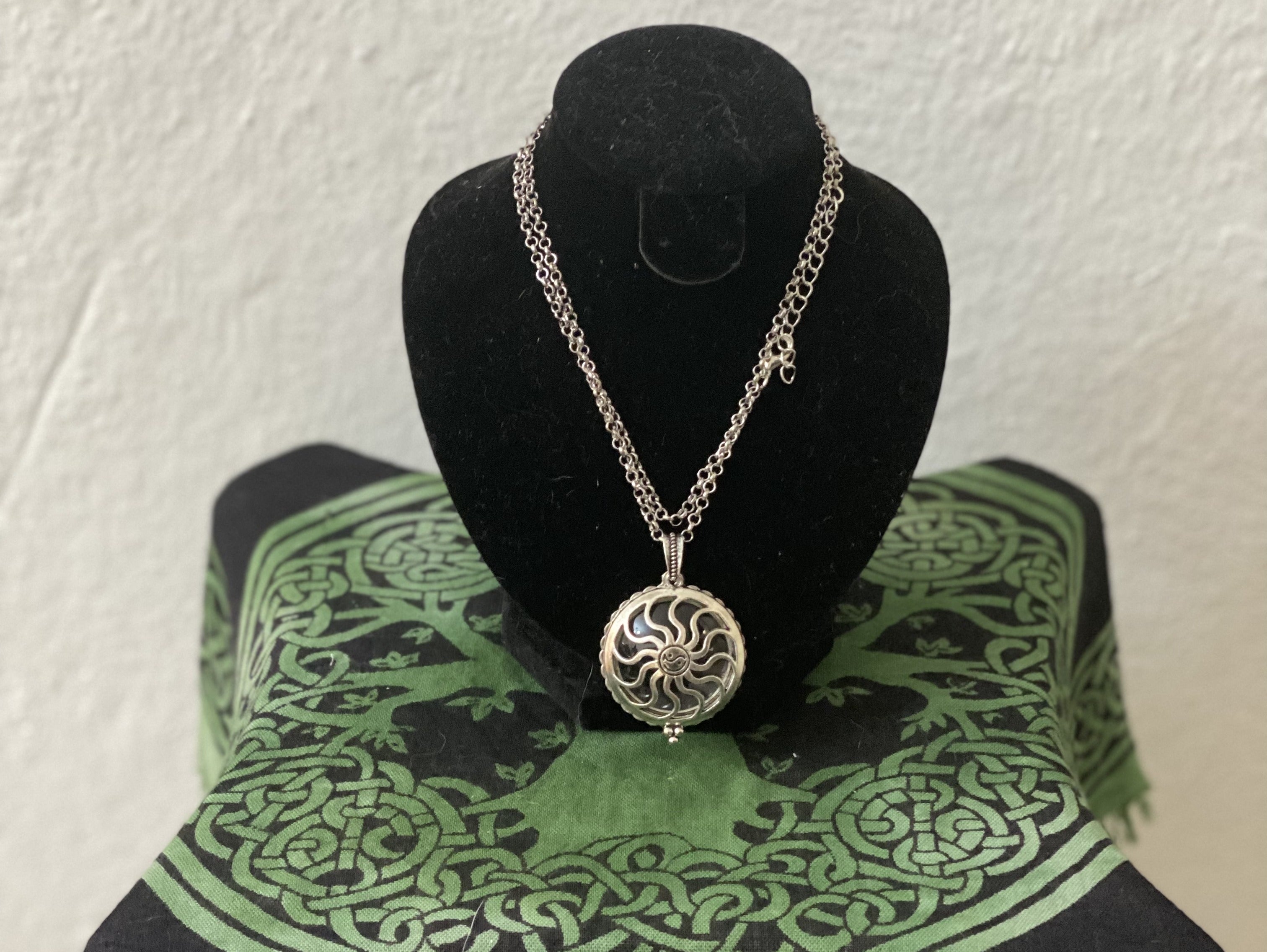 Lupa de Collar en Cristal