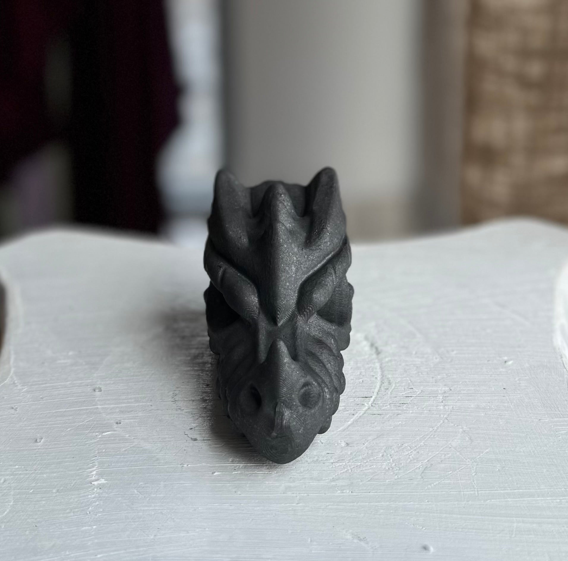 Cabeza de Dragón de Piedra Shungita