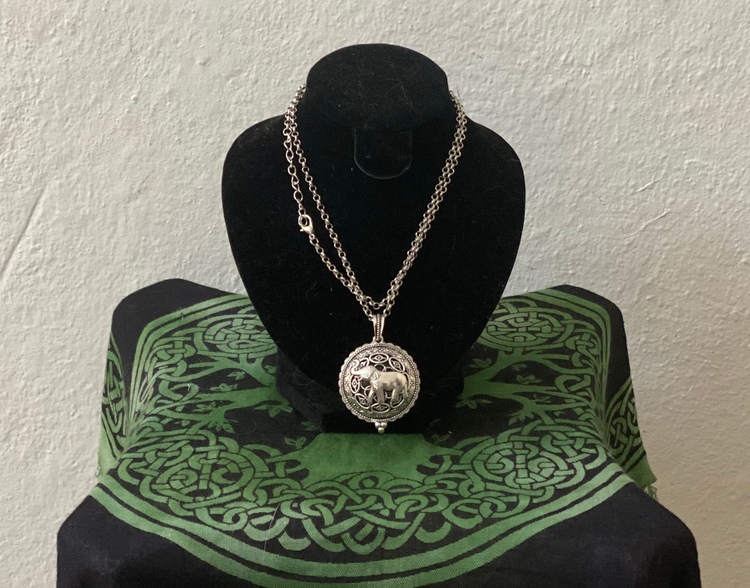 Lupa de Collar en Cristal