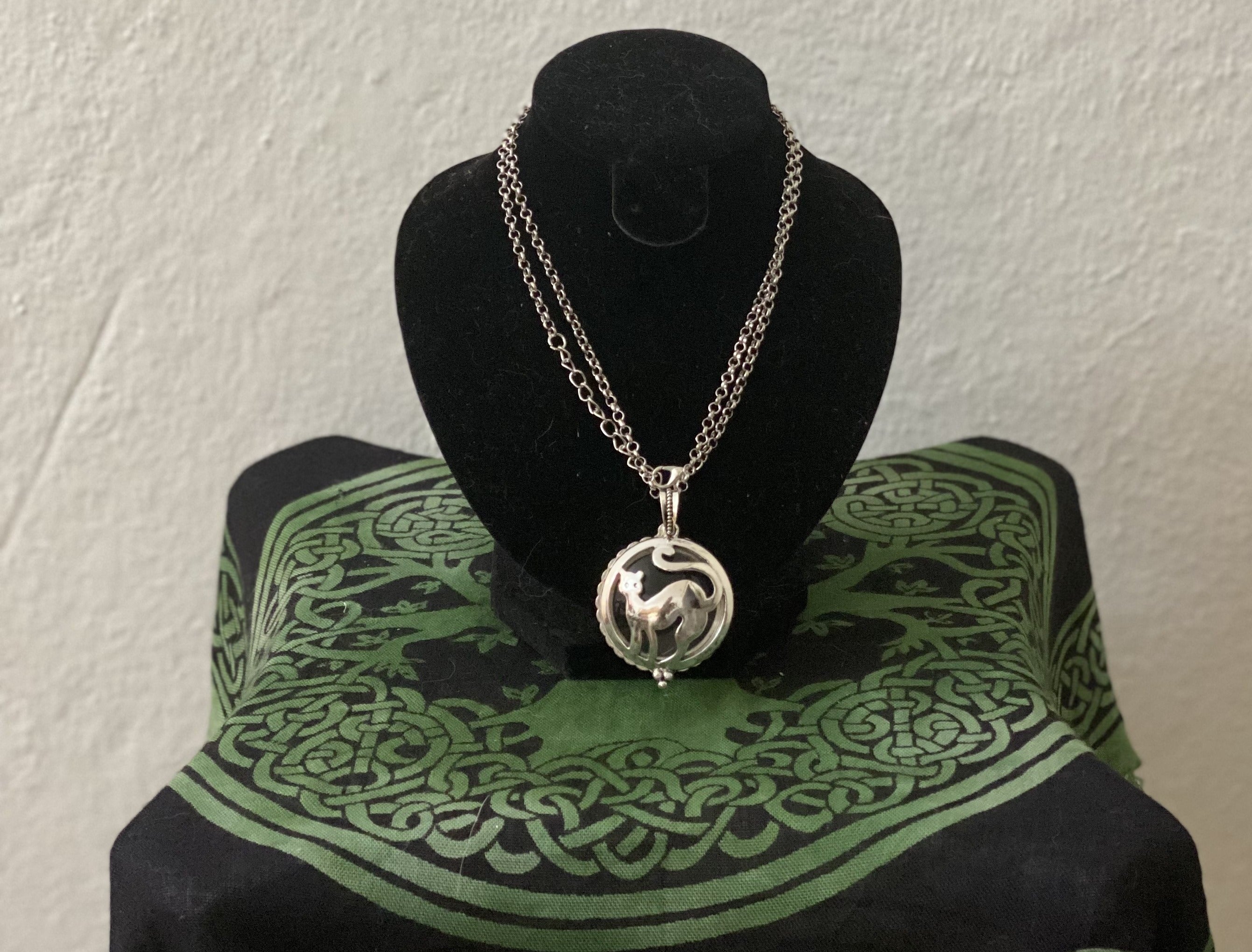 Lupa de Collar en Cristal